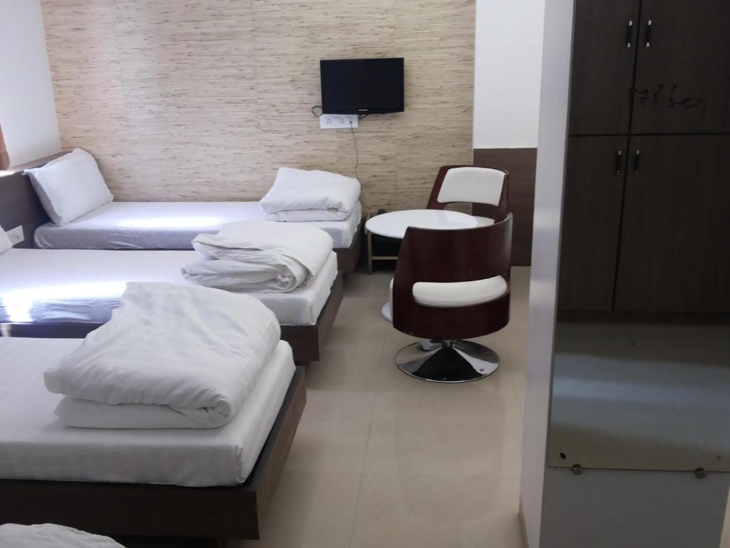 Royal Inn Ankleshwar Ngoại thất bức ảnh